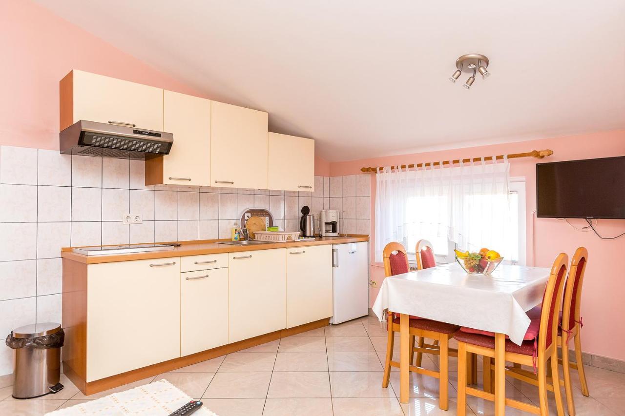 Vilic - Apartments Istriensonne Medulin Exterior foto